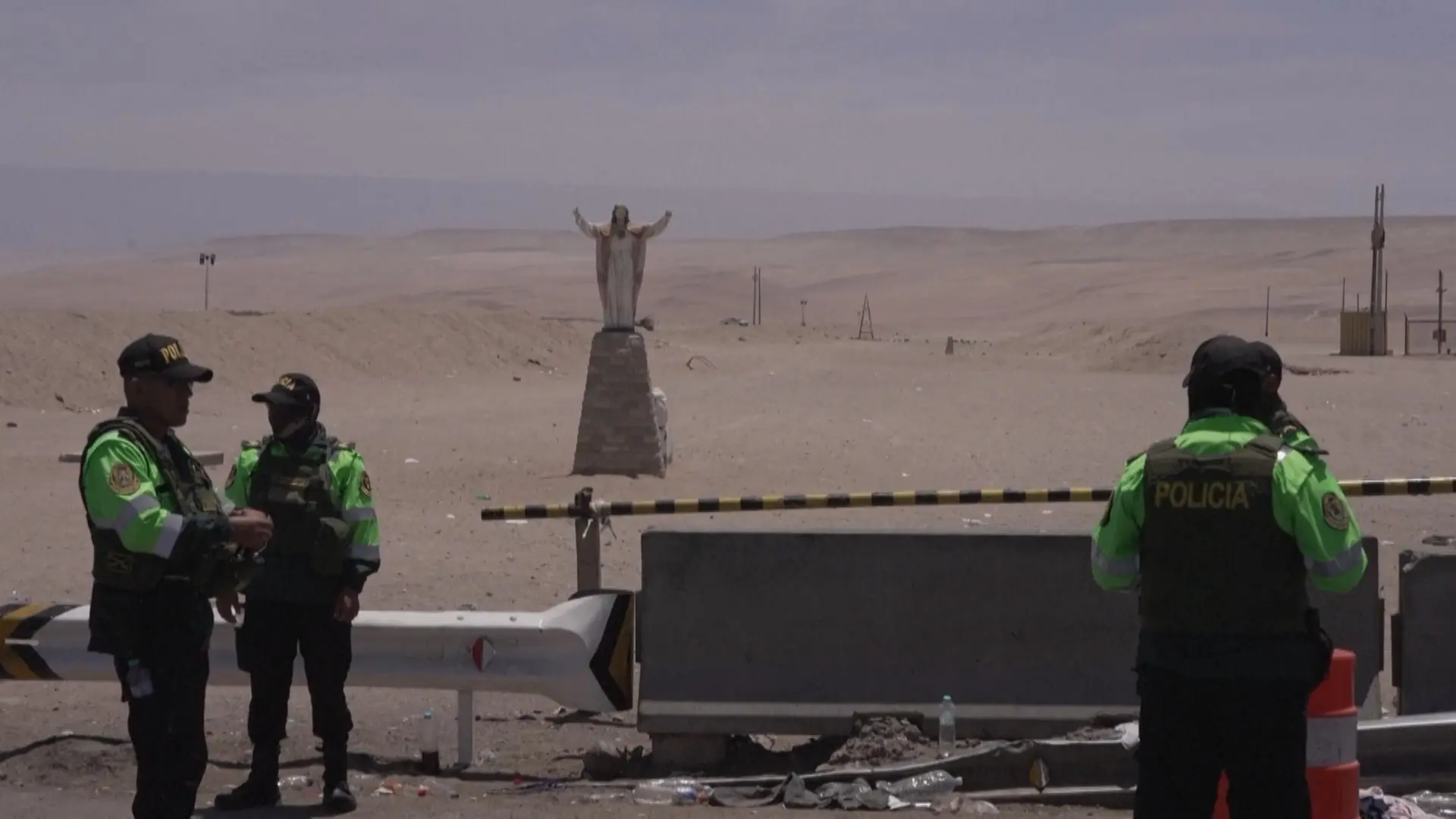 Peru triển khai quân đội tới biên giới với Chile